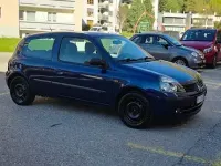 Usata Renault Clio II 58 CV (42 kW) 2004 Bluazzurro Berlina