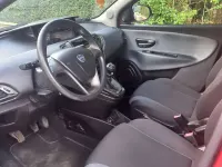 Usata Lancia Ypsilon Gold 69 CV (50 kW) 2016 Rosso Utilitaria