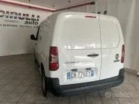 Usata Fiat Doblò 102 CV (75 kW) 2023 Bianco pastello Monovolume