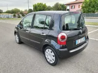 Usata Renault Modus 75 CV (55 kW) 2006 Nero Monovolume