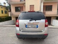 Usata Chevrolet Captiva 127 CV (93 kW) 2009 Grigio SUV
