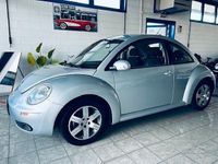 Usata VW New Beetle 105 CV (77 kW) 2009 Grigio Utilitaria