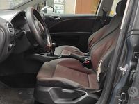 Usata Seat Leon 102 CV (75 kW) 2006 Grigio Utilitaria