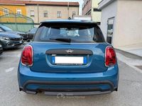 Begagnad Mini ONE Essential 102 HK (75 kW) 2021 Blå Halvkombi