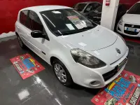 Usata Renault Clio Luxe 75 CV (55 kW) 2011 Bianco Utilitaria