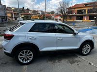 Usata VW T-Roc 150 CV (110 kW) 2024 Bianco SUV