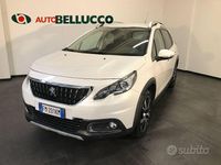 Usata Peugeot 2008 Allure 100 CV (73 kW) 2017 Bianco SUV