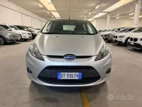 Gebraucht Ford Fiesta Titanium 82 PS (60 kW) 2009 Grau Limousine