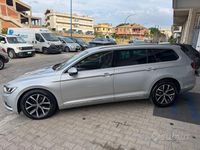 Usata VW Passat Highline 150 CV (110 kW) 2017 Grigio Station wagon