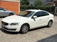Usata Volvo S60 Kinetic 115 CV (84 kW) 2014 Bianco Berlina