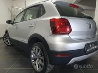 Usata VW Polo Cross 90 CV (66 kW) 2016 Grigio Utilitaria