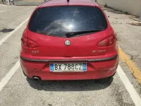 Usata Alfa Romeo 147 120 CV (88 kW) 2001 Rosso Utilitaria