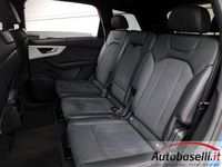 Usata Audi Q7 S-Line 286 CV (210 kW) 2025 Blu ascari metallizzato SUV