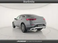 Usata Mercedes GLC300 245 CV (180 kW) 2022 Grigio SUV