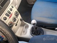 Usata Fiat Punto 60 CV (44 kW) 2004 Grigio Utilitaria