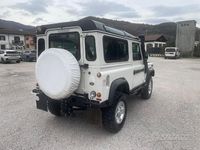 Usata Land Rover Defender 122 CV (89 kW) 2006 SUV