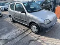 Usata Fiat 600 54 CV (39 kW) 2005 Grigio Berlina