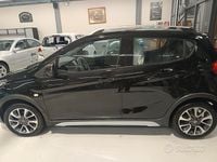 Usata Opel Karl 75 CV (55 kW) 2017 Nero Utilitaria