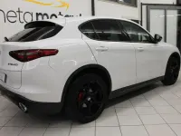 Usata Alfa Romeo Stelvio Super 209 CV (153 kW) 2017 Bianco SUV
