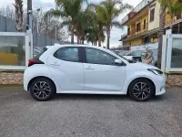 Usata Toyota Yaris Hybrid Trend 92 CV (67 kW) 2022 Bianco Berlina