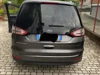 Usata Ford Galaxy 150 CV (110 kW) 2017 Grigio Monovolume