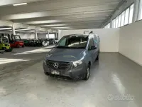 Usata Mercedes e-Vito 69 kW (95 CV) 2020 Bluazzurro Furgone
