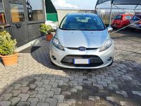Usata Ford Fiesta 82 CV (60 kW) 2008 Grigio Utilitaria
