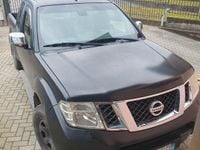 Usata Nissan Navara 190 CV (139 kW) 2010 Nero Pick-up