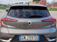 Usata Renault Captur 100 CV (73 kW) 2023 Grigio SUV