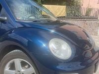 Usata VW New Beetle 101 CV (74 kW) 2005 Blu/azzurro Utilitaria