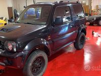 Usata Suzuki Jimny 65 CV (47 kW) 2005 Nero / metallizzato SUV