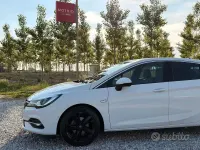 Usata Opel Astra GS Line 105 CV (77 kW) 2020 Bianco Berlina