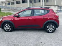 Usata Dacia Sandero Comfort 101 CV (74 kW) 2021 Rosso Berlina