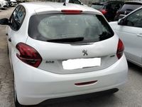 Usata Peugeot 208 Active 99 CV (72 kW) 2016 Bianco Utilitaria