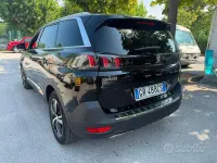Usata Peugeot 5008 GT 131 CV (96 kW) 2023 Nero SUV