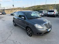 Usata Lancia Ypsilon 75 CV (55 kW) 2010 Grigio Utilitaria