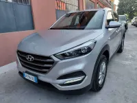 Usata Hyundai Tucson Comfort 132 CV (97 kW) 2017 Grigio chiaro SUV