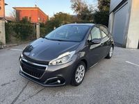 Usata Peugeot 208 Active 82 CV (60 kW) 2018 Grigio Utilitaria