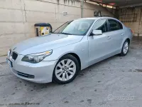 Usata BMW 530 218 CV (160 kW) 2004 Grigio Berlina