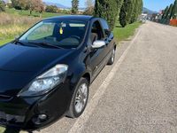 Usata Renault Clio II 58 CV (42 kW) 2011 Nero Berlina