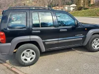 Usata Jeep Cherokee 150 CV (110 kW) 2003 Nero SUV