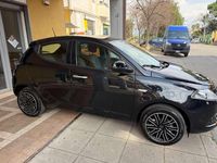 Usata Lancia Ypsilon Gold 69 CV (50 kW) 2023 Nero Utilitaria