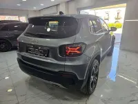 Usata Jeep Avenger Summit 101 CV (74 kW) 2025 Granite con tetto volcano SUV