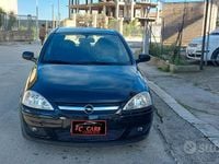 Usata Opel Corsa Cosmo 70 CV (51 kW) 2004 Nero Utilitaria