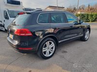 usata VW Touareg 3.0 TDI 245 CV tiptronic BlueMo