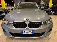 Usata BMW 318 150 CV (110 kW) 2023 Grigio Station wagon