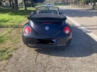 Usata VW New Beetle 101 CV (74 kW) 2010 Nero Utilitaria