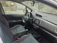 Usata Toyota Yaris 69 CV (50 kW) 2013 Bianco Utilitaria