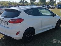 Begagnad Ford Fiesta ST-Line 86 HK (63 kW) 2018 Vit Halvkombi