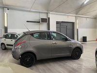 Usata Lancia Ypsilon Platinum 69 CV (50 kW) 2015 Marrone Utilitaria